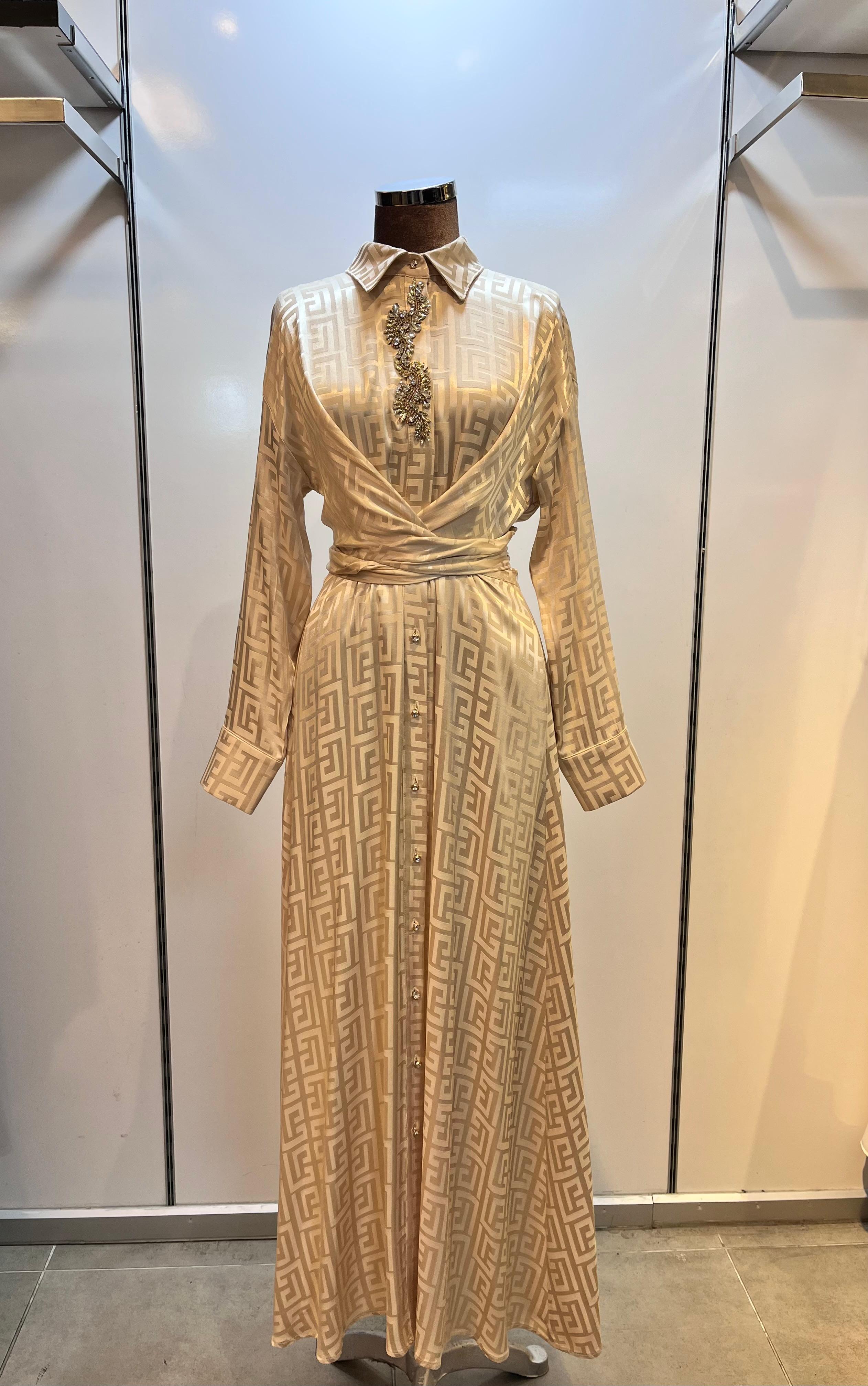 JAKAR BAĞLAMALI ELBİSE