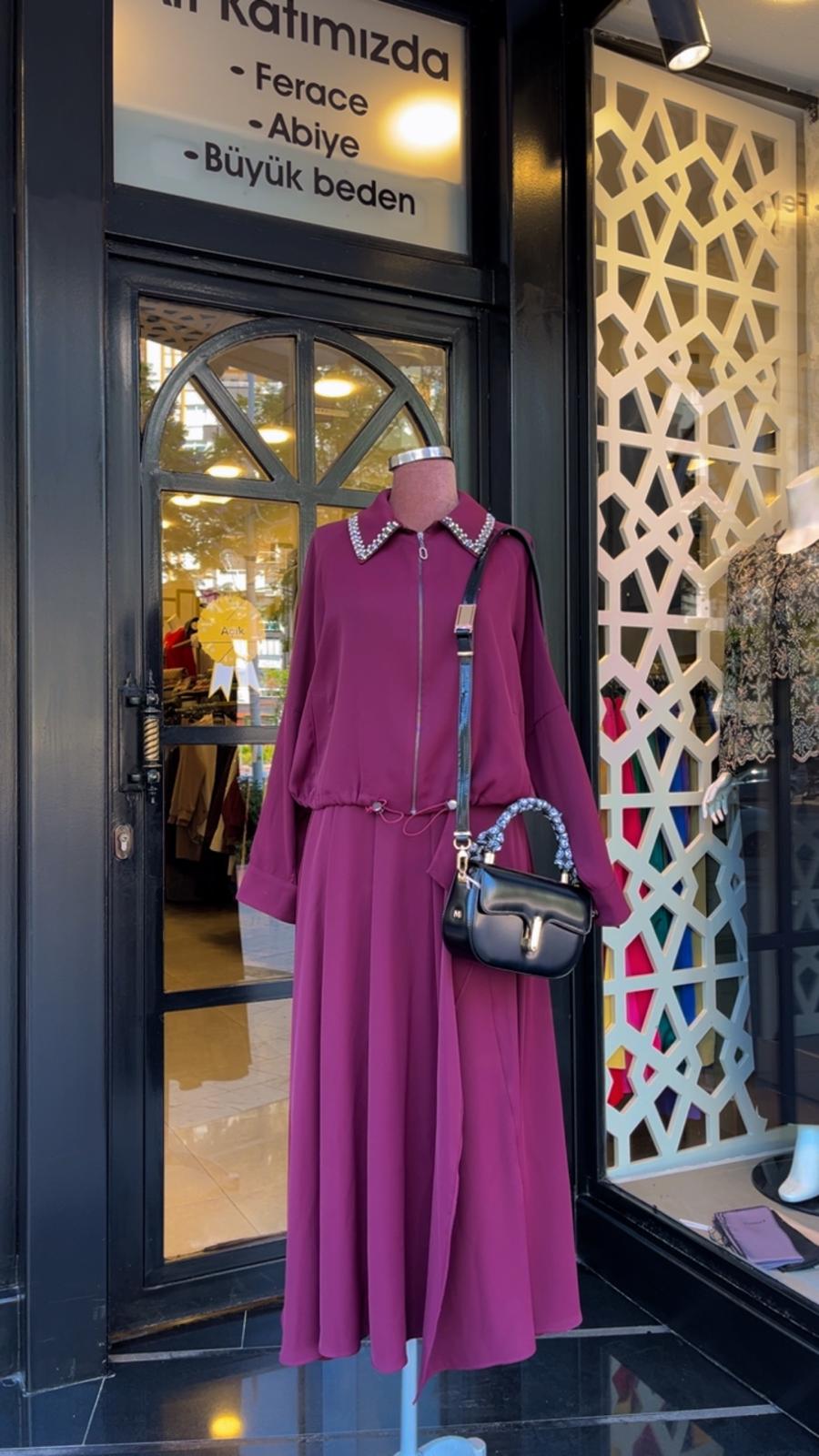 YAKASI TAŞLI TAKIM # 1532