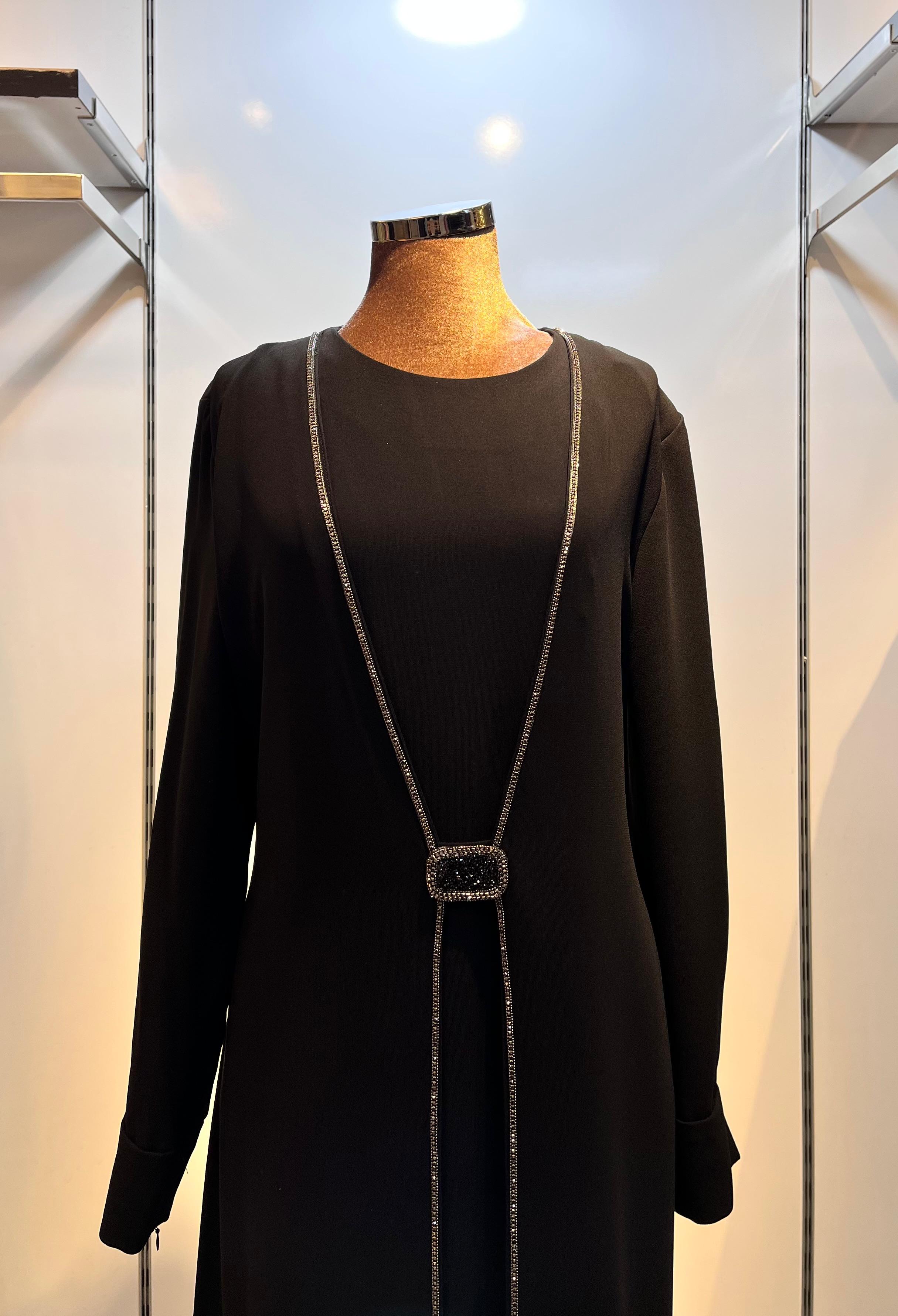 ŞERİT DESENLİ ELBİSE